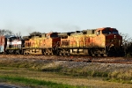 BNSF 5284, 5178, KMTX 404